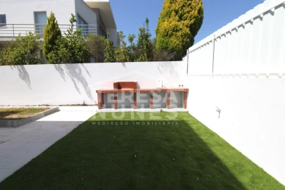 Moradia T3 para Venda em Sesimbra (Castelo)