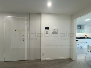 Apartamento T3 para Venda em Oeiras e São Julião da Barra, Paço de Arcos e Caxias