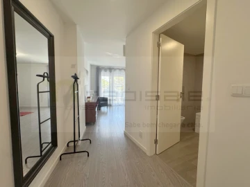 Apartamento T3 para Venda em Oeiras e São Julião da Barra, Paço de Arcos e Caxias