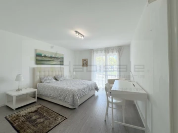 Apartamento T3 para Venda em Oeiras e São Julião da Barra, Paço de Arcos e Caxias