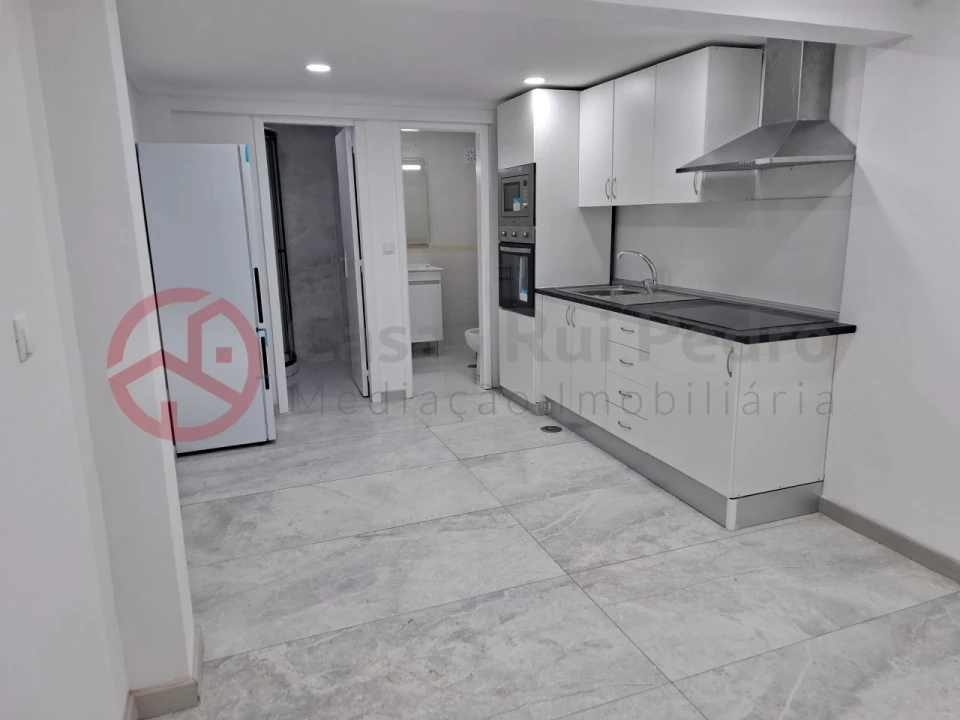 Loja para Venda em Corroios Foto 1