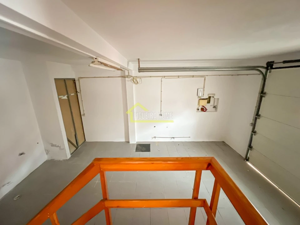 Moradia T4 para Venda em Abrunheira, Verride e Vila Nova da Barca Foto 8