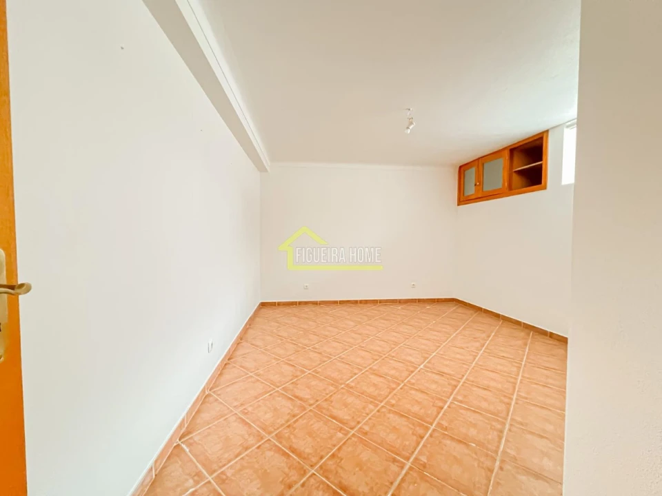 Moradia T4 para Venda em Abrunheira, Verride e Vila Nova da Barca Foto 30