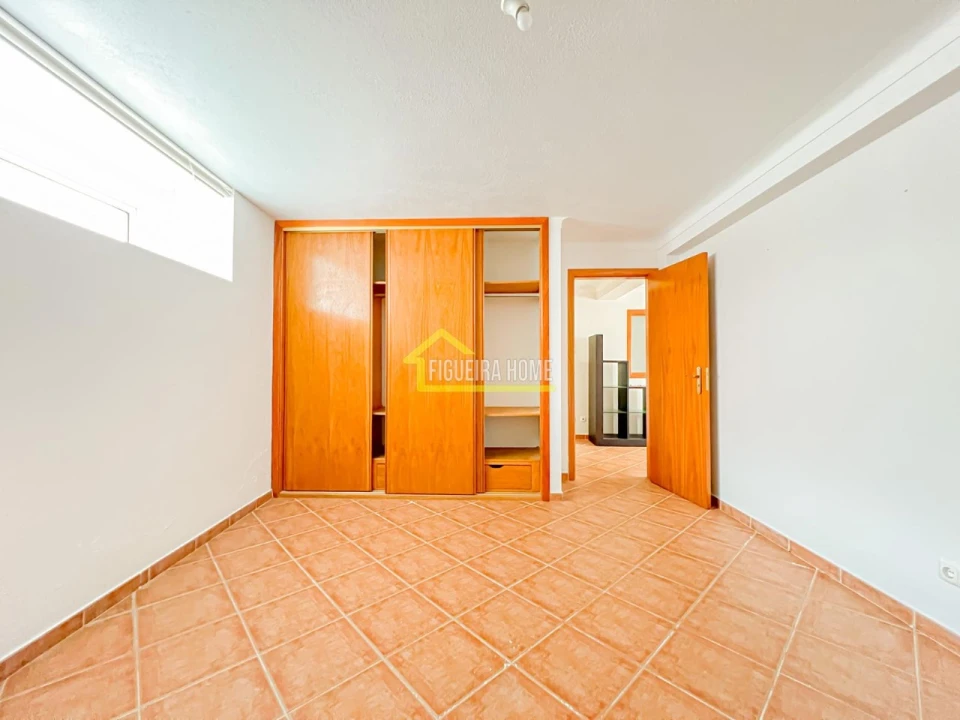 Moradia T4 para Venda em Abrunheira, Verride e Vila Nova da Barca Foto 33