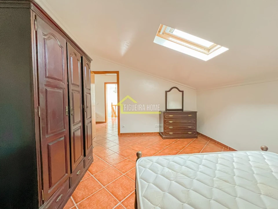 Moradia T4 para Venda em Abrunheira, Verride e Vila Nova da Barca Foto 45