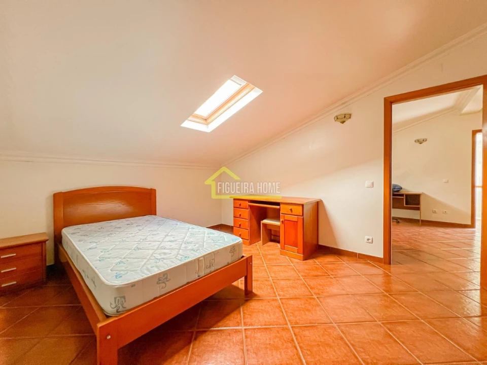 Moradia T4 para Venda em Abrunheira, Verride e Vila Nova da Barca Foto 49