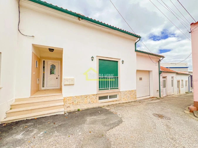 Moradia T4 para Venda em Abrunheira, Verride e Vila Nova da Barca Foto 2