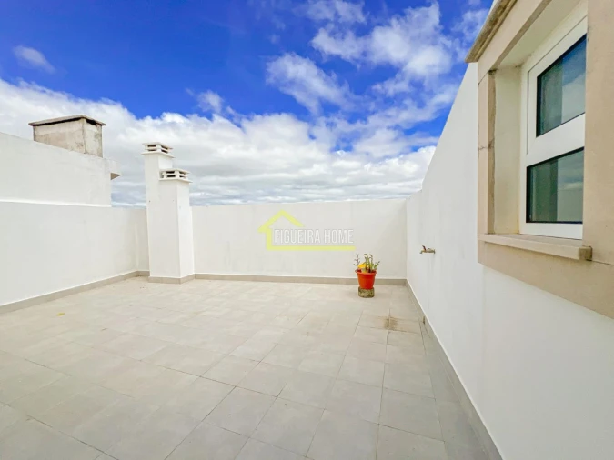 Moradia T4 para Venda em Abrunheira, Verride e Vila Nova da Barca Foto 52