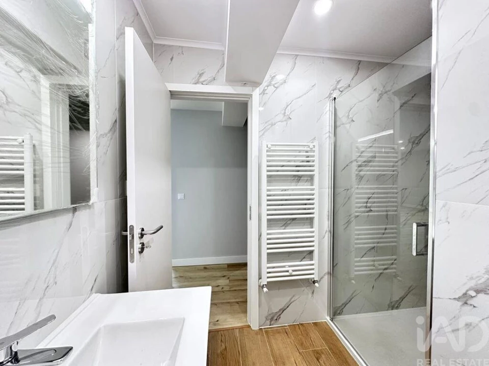 Apartamento T3 para Venda em Santa Maria Maior Foto 4