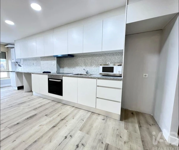Apartamento T3 para Venda em Santa Maria Maior Foto 1