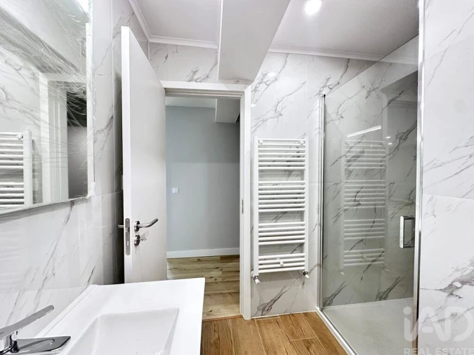 Apartamento T3 para Venda em Santa Maria Maior Foto 4