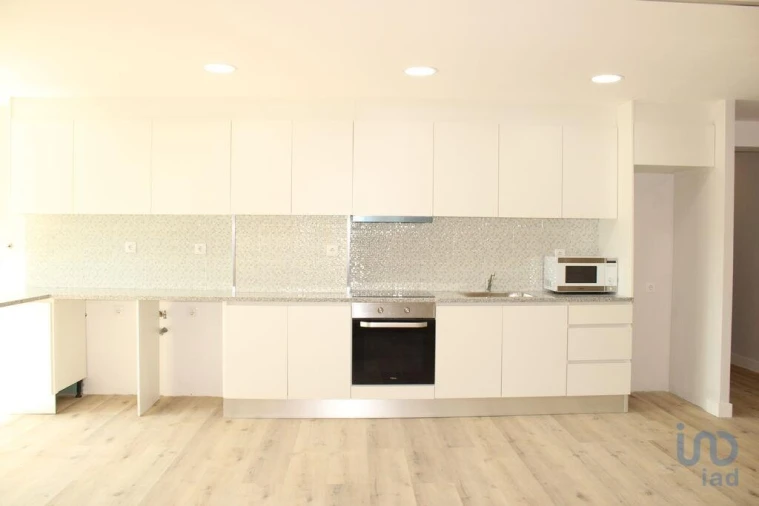 Apartamento T3 para Venda em Santa Maria Maior Foto 4