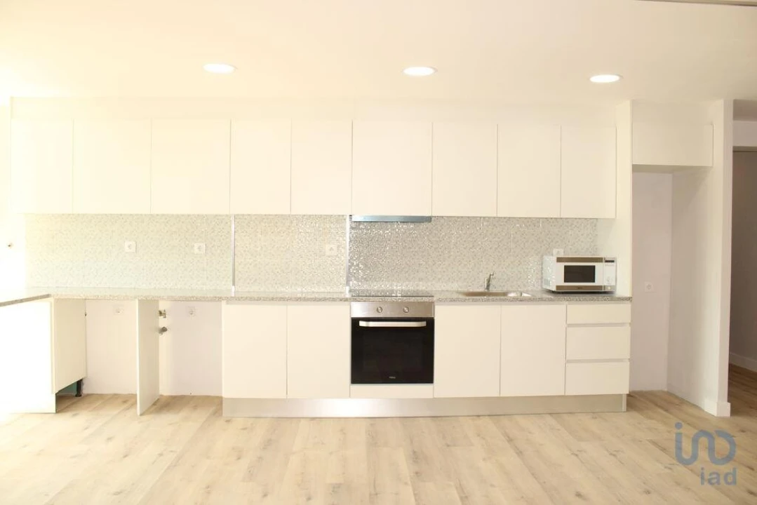 Apartamento T3 para Venda em Santa Maria Maior Foto 4