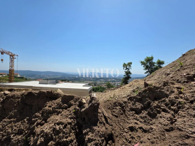 Terreno para Venda em Carapeços Foto 2