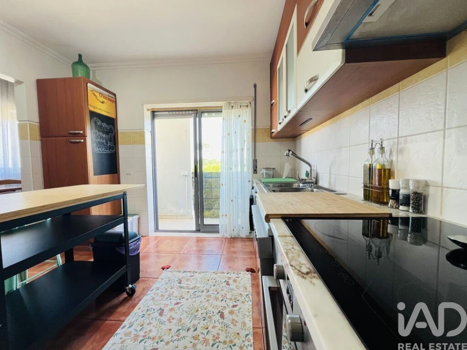 Apartamento T2 para Arrendamento em Pataias e Martingança Foto 2