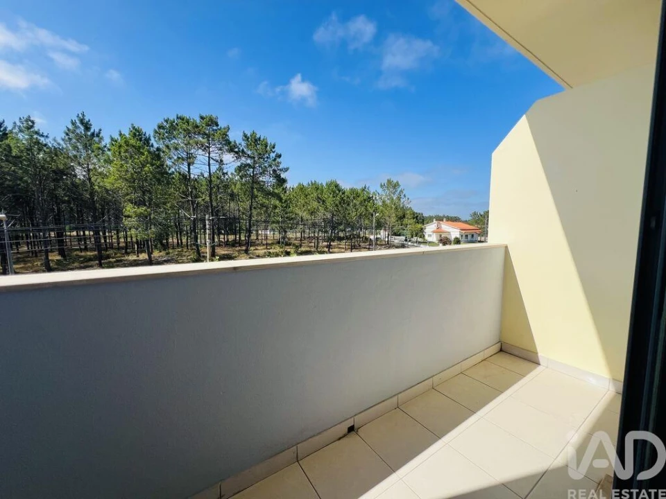 Apartamento T2 para Arrendamento em Pataias e Martingança Foto 14