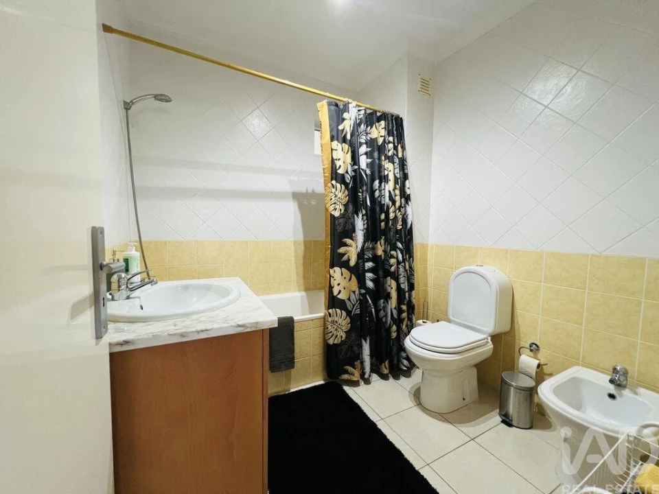 Apartamento T2 para Arrendamento em Pataias e Martingança Foto 19