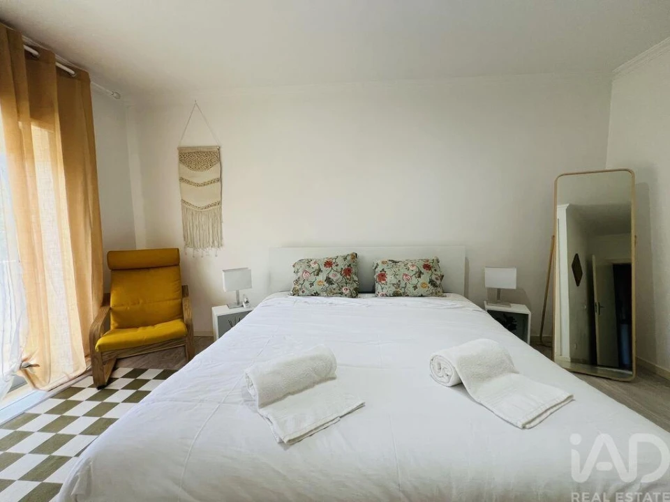 Apartamento T2 para Arrendamento em Pataias e Martingança Foto 11