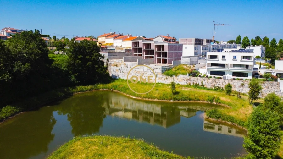 Moradia T3 para Venda em Louredo Foto 42