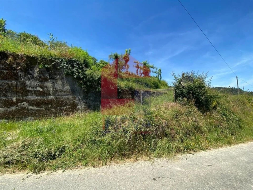 Terreno para Venda em Valbom (São Pedro), Passô e Valbom (São Martinho) Foto 2