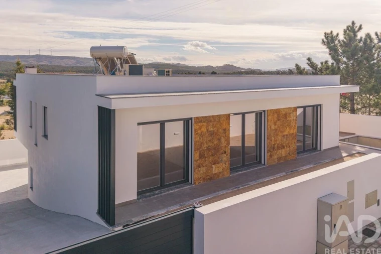 Moradia T3 para Venda em Ramalhal Foto 3