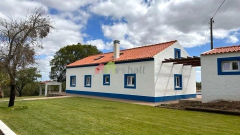 Quinta T4 para Venda em Grândola e Santa Margarida da Serra