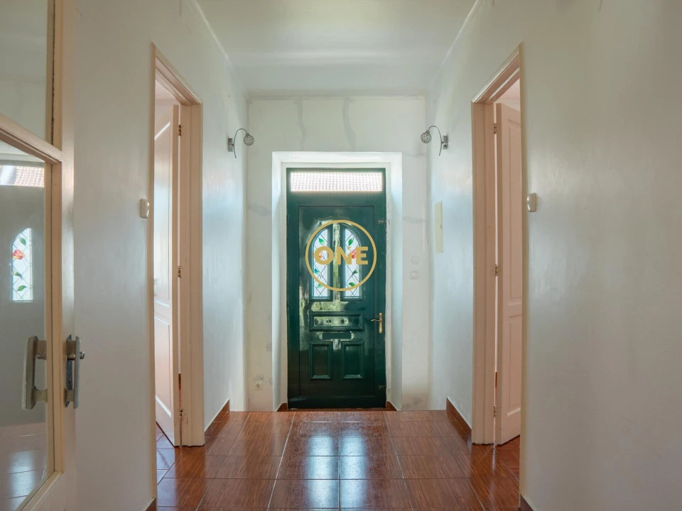 Moradia T4 para Venda em Agua de Pau Foto 23