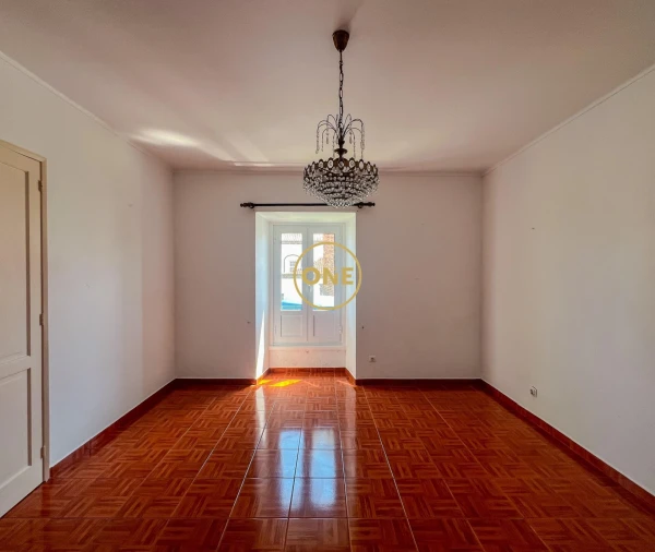 Moradia T4 para Venda em Agua de Pau Foto 26