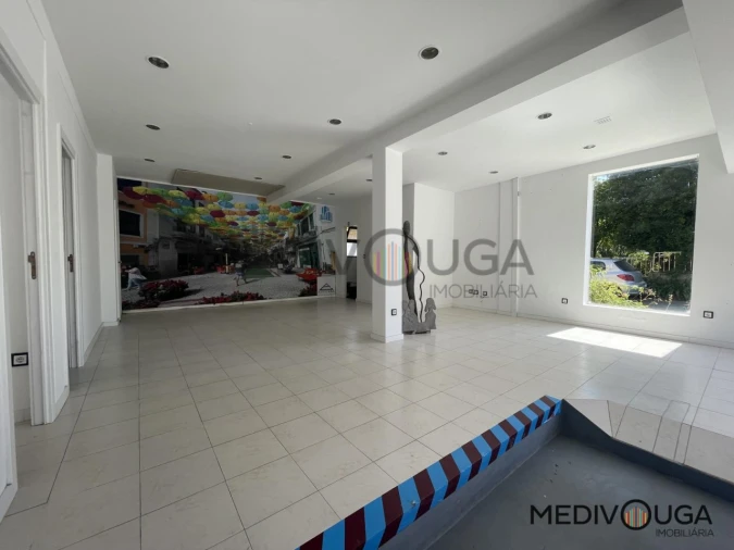 Loja para Arrendamento em Recardães e Espinhel Foto 15