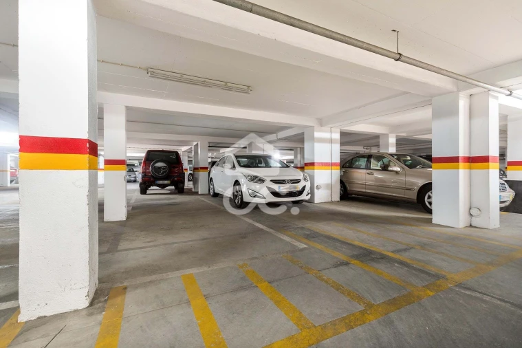 Garagem para Venda em Évora (São Mamede, Sé, São Pedro e Santo Antão) Foto 2