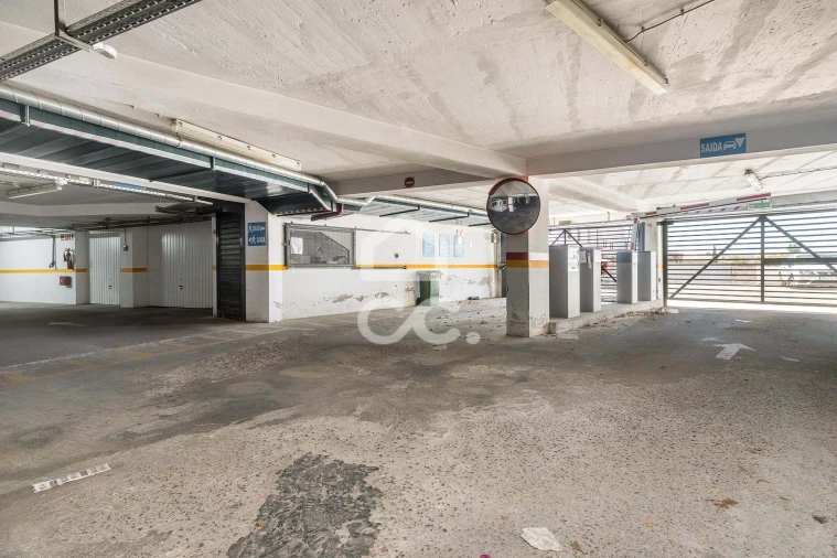 Garagem para Venda em Évora (São Mamede, Sé, São Pedro e Santo Antão) Foto 7