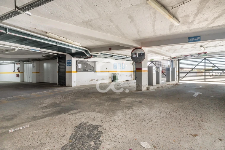 Garagem para Venda em Évora (São Mamede, Sé, São Pedro e Santo Antão) Foto 7