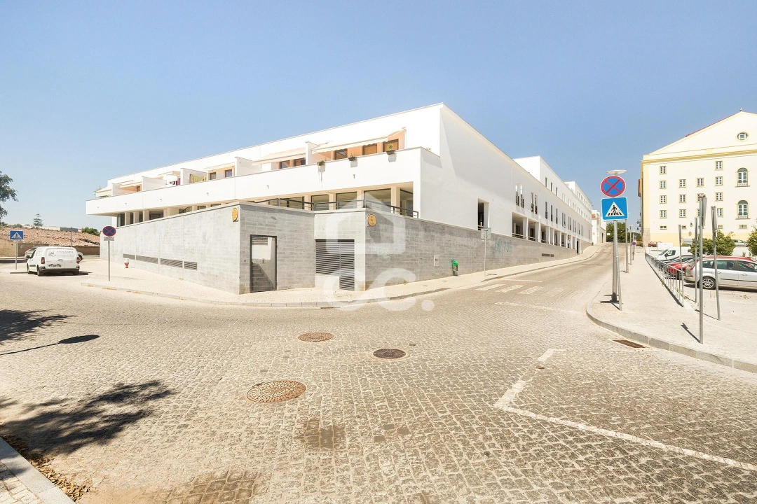 Garagem para Venda em Évora (São Mamede, Sé, São Pedro e Santo Antão) Foto 4