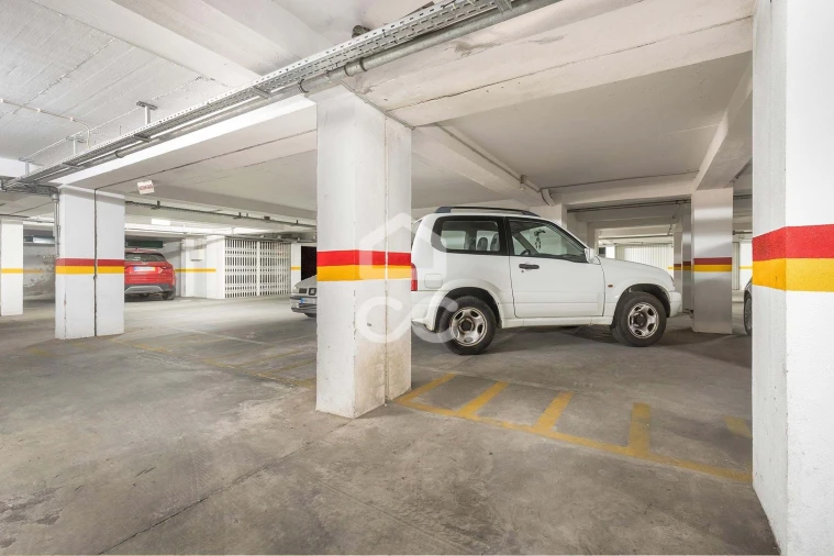 Garagem para Venda em Évora (São Mamede, Sé, São Pedro e Santo Antão) Foto 2