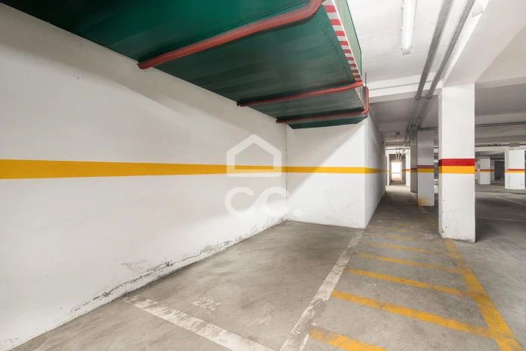 Garagem para Venda em Évora (São Mamede, Sé, São Pedro e Santo Antão)