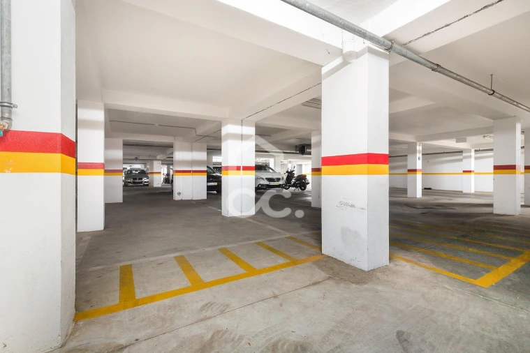 Garagem para Venda em Évora (São Mamede, Sé, São Pedro e Santo Antão) Foto 2