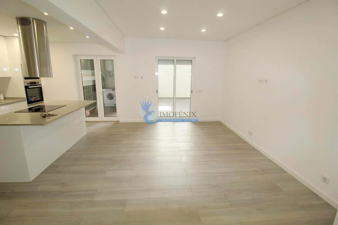 Apartamento T3 para Venda em Albufeira e Olhos de Água Foto 1