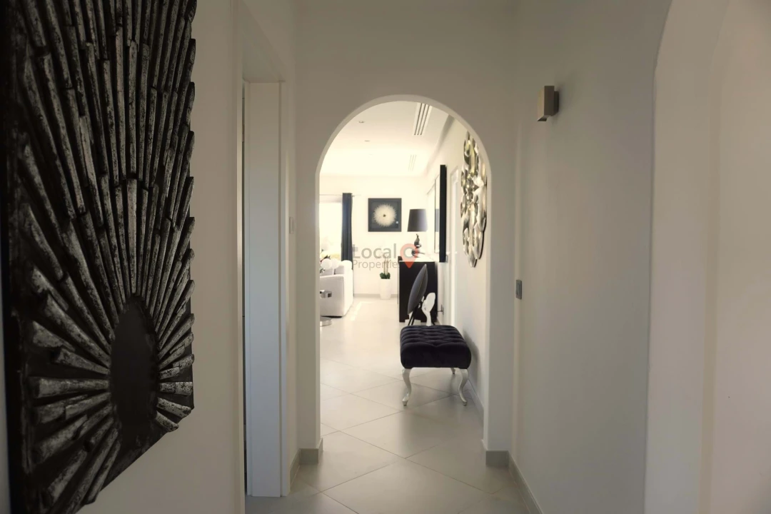 Moradia T2 para Venda em Odiaxere Foto 14