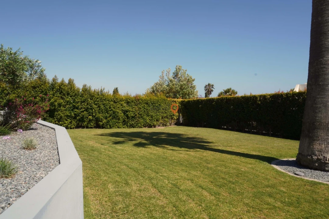 Moradia T2 para Venda em Odiaxere Foto 27