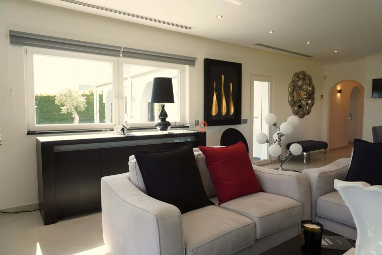 Moradia T2 para Venda em Odiaxere Foto 24