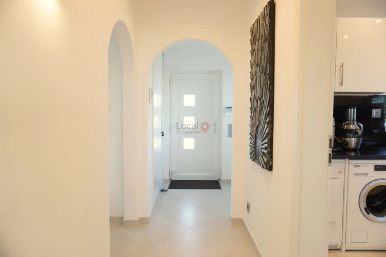 Moradia T2 para Venda em Odiaxere Foto 13