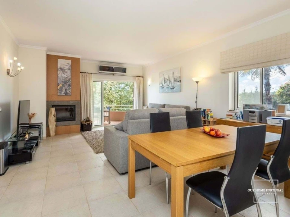 Apartamento T2 para Venda em Estômbar e Parchal Foto 1