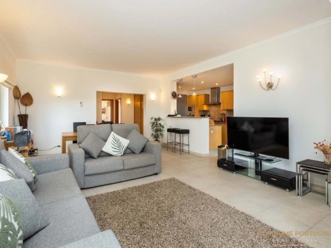 Apartamento T2 para Venda em Estômbar e Parchal Foto 2