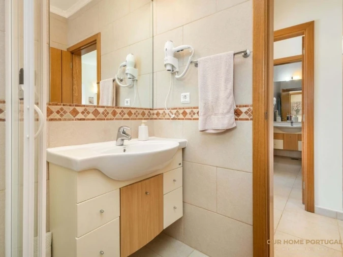 Apartamento T2 para Venda em Estômbar e Parchal Foto 7