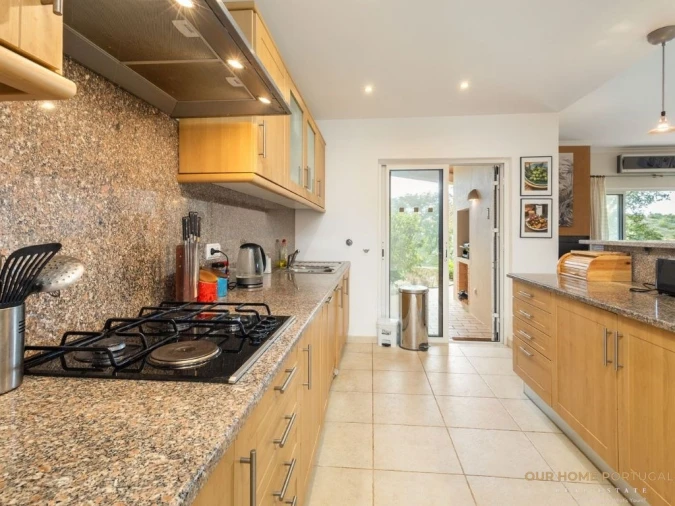 Apartamento T2 para Venda em Estômbar e Parchal Foto 4