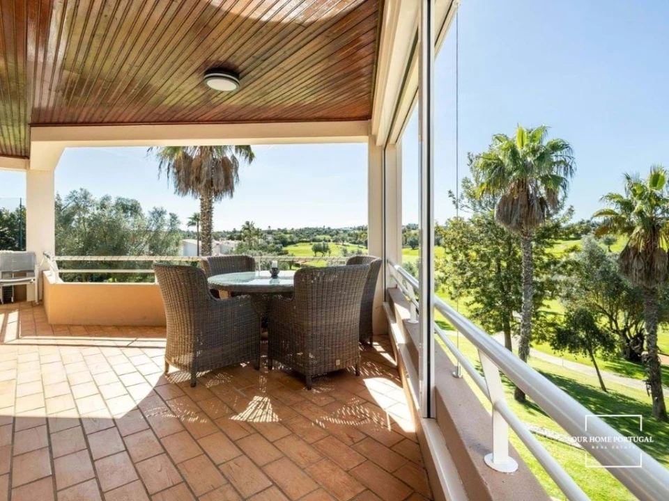 Apartamento T3 para Venda em Estômbar e Parchal Foto 1