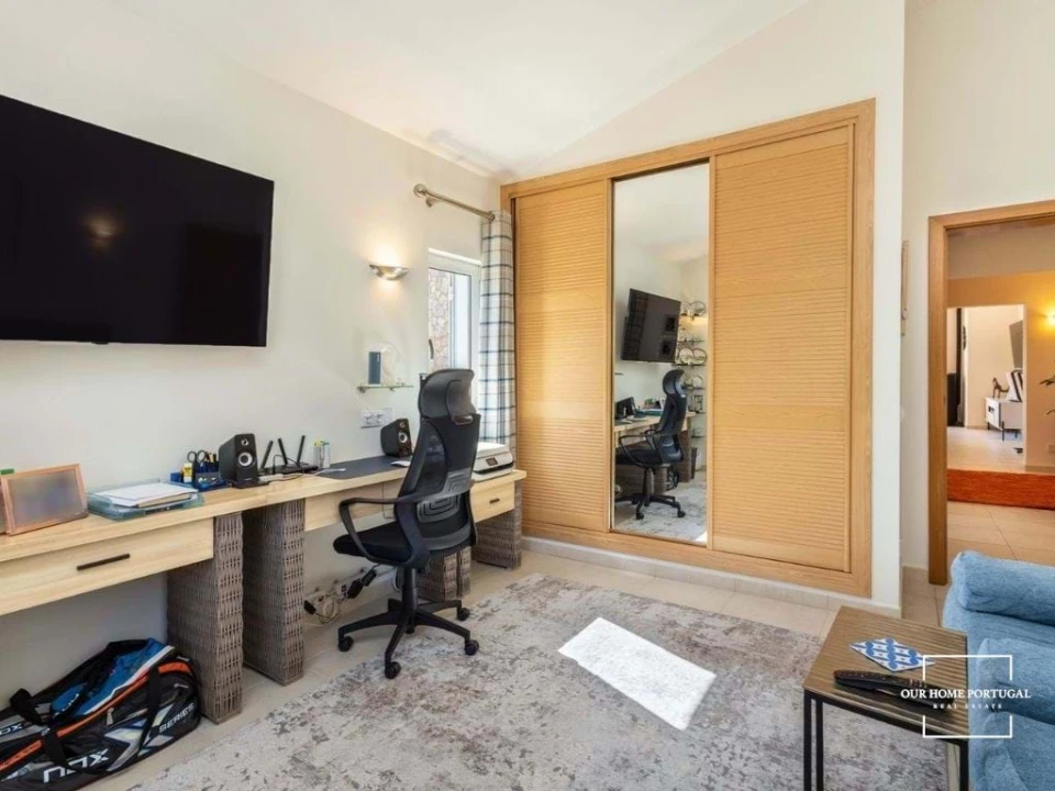Apartamento T3 para Venda em Estômbar e Parchal Foto 8