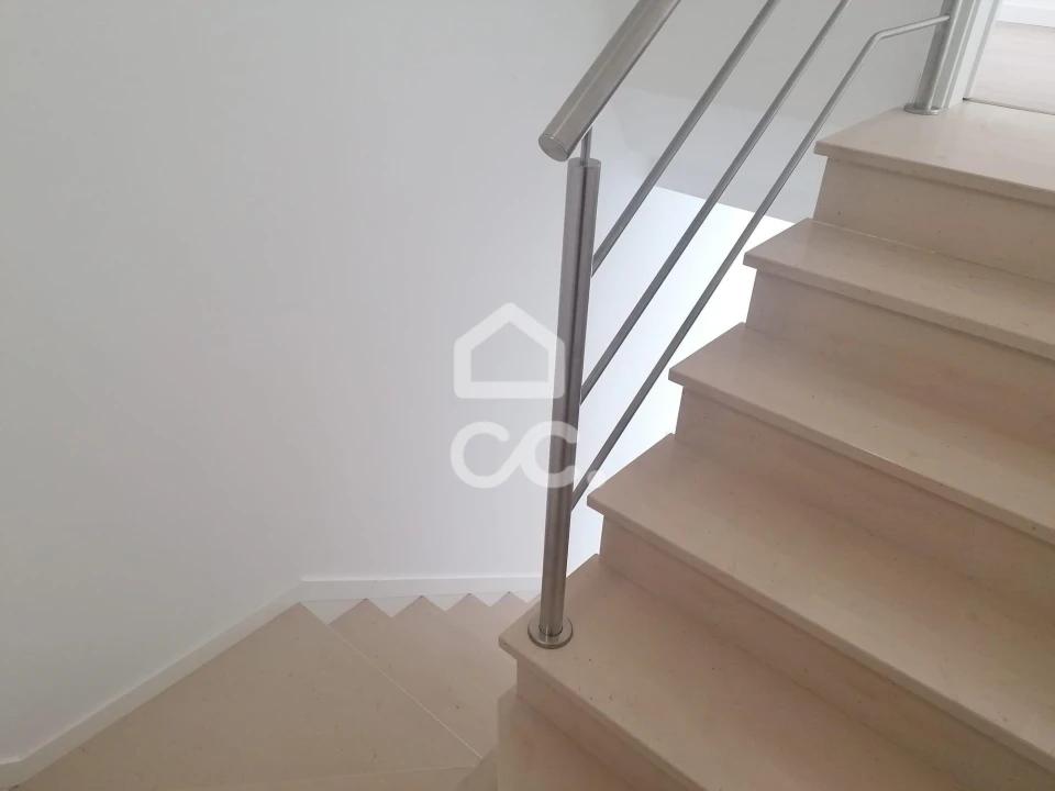 Moradia T4 para Venda em Lourinhã e Atalaia Foto 14