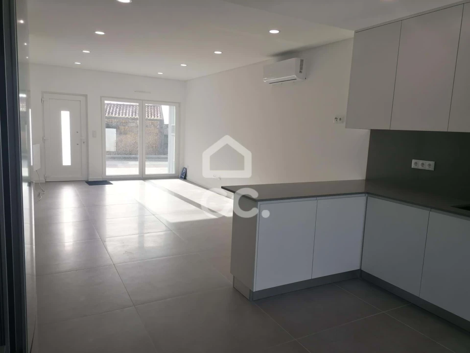 Moradia T4 para Venda em Lourinhã e Atalaia Foto 3