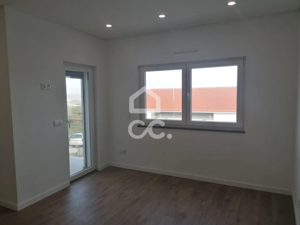 Moradia T4 para Venda em Lourinhã e Atalaia Foto 17